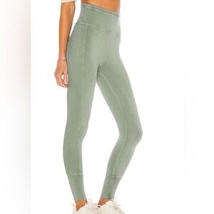 FREE PEOPLE MOVEMENT HOT SHOT
ANKLE LEGGINGS LIGHT GREEN
SAGE SIZE SMALL
